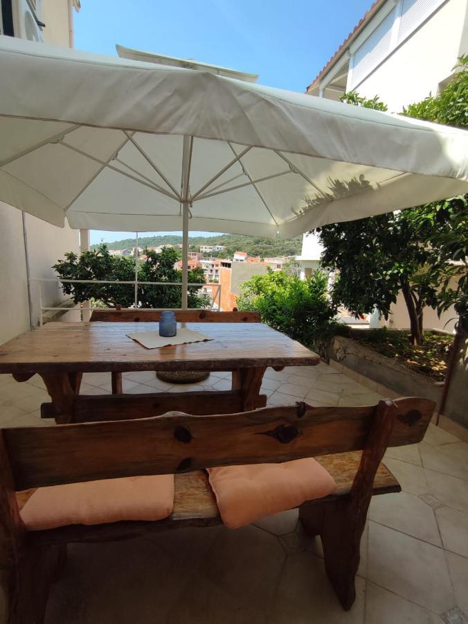 Apartments Laus Zavalatica Εξωτερικό φωτογραφία
