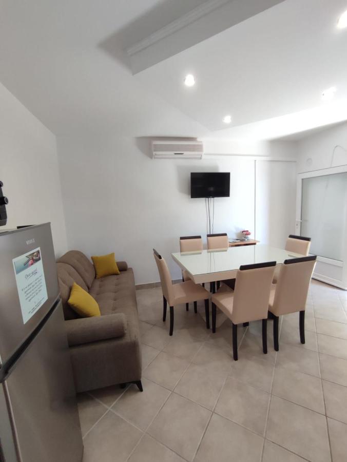 Apartments Laus Zavalatica Εξωτερικό φωτογραφία