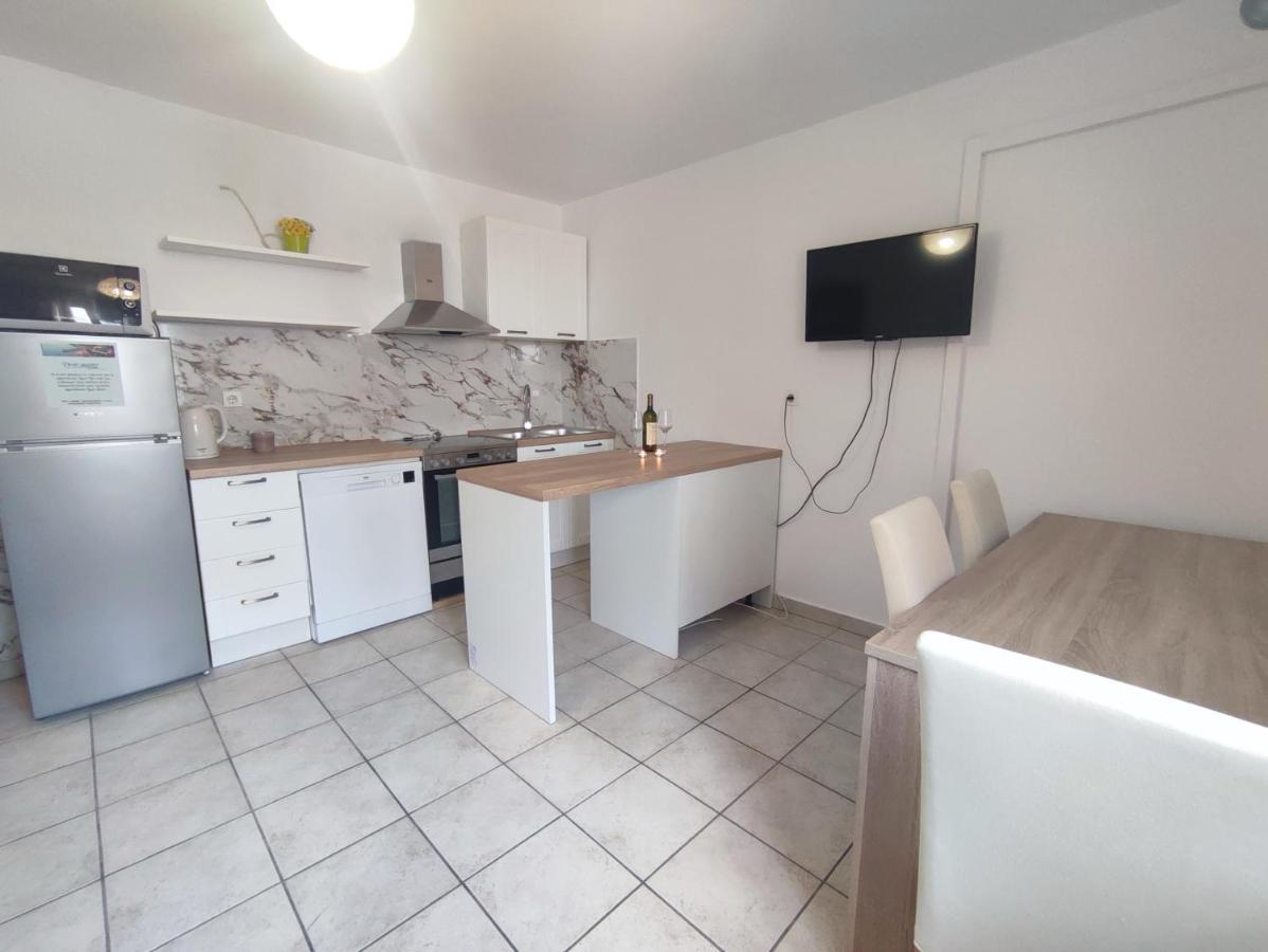 Apartments Laus Zavalatica Εξωτερικό φωτογραφία