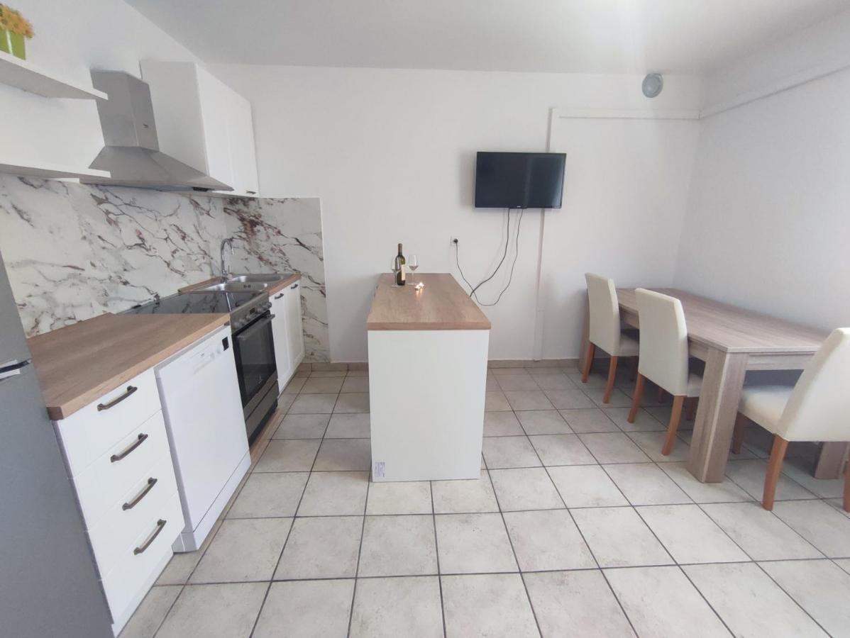 Apartments Laus Zavalatica Εξωτερικό φωτογραφία