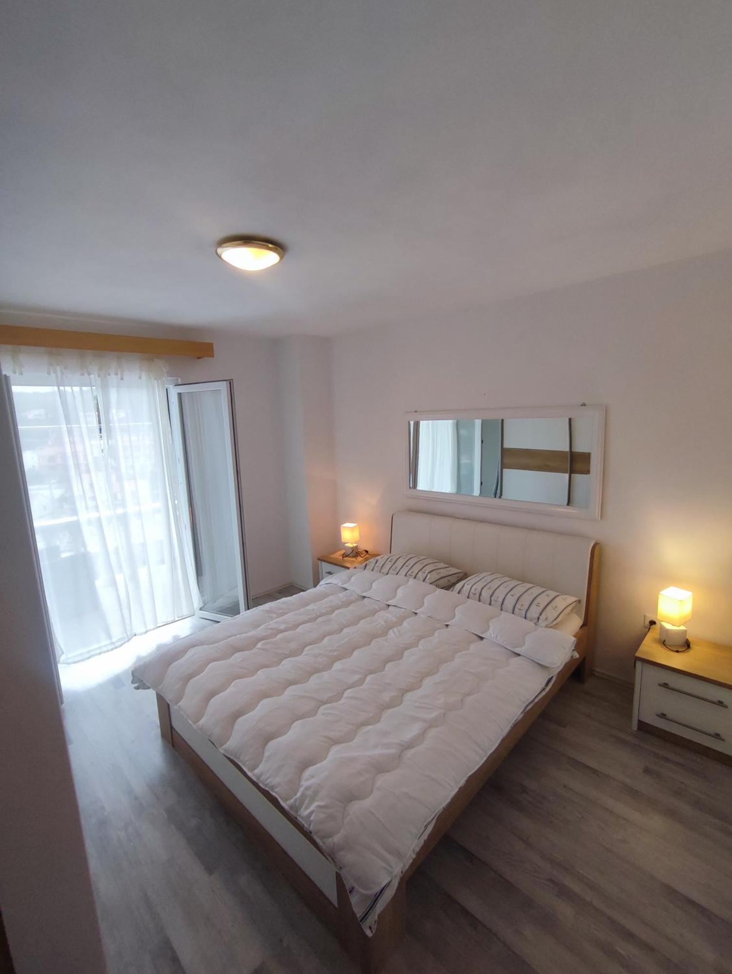 Apartments Laus Zavalatica Εξωτερικό φωτογραφία