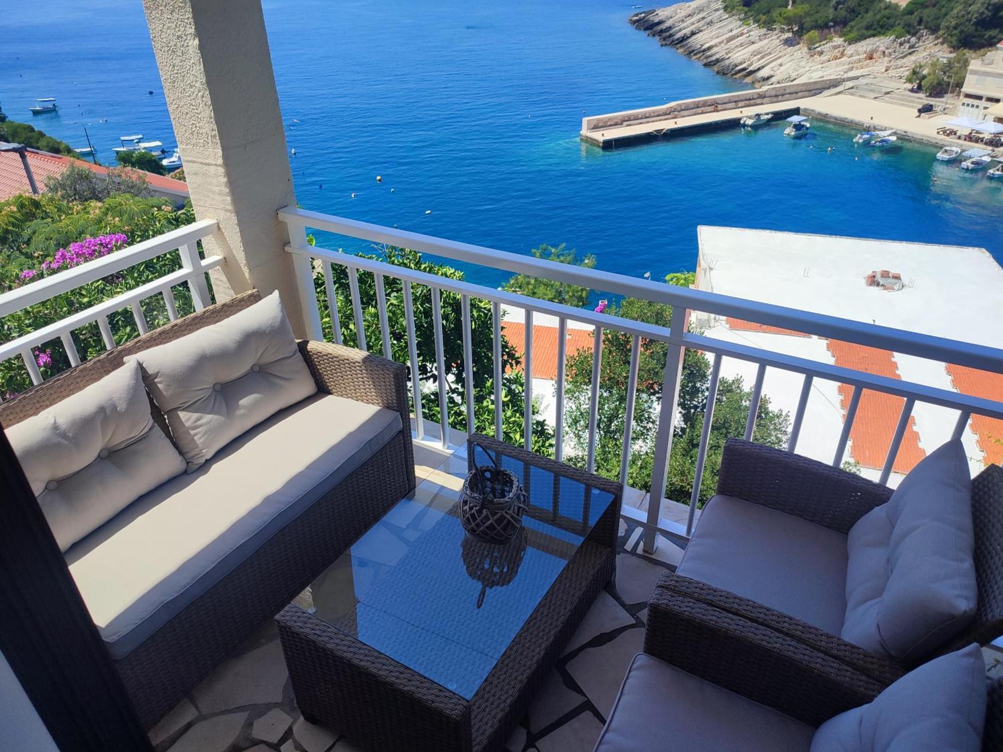 Apartments Laus Zavalatica Εξωτερικό φωτογραφία