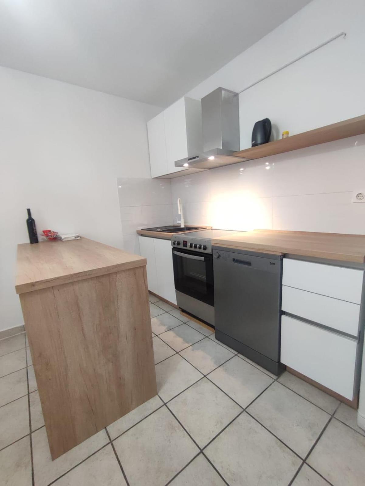Apartments Laus Zavalatica Εξωτερικό φωτογραφία